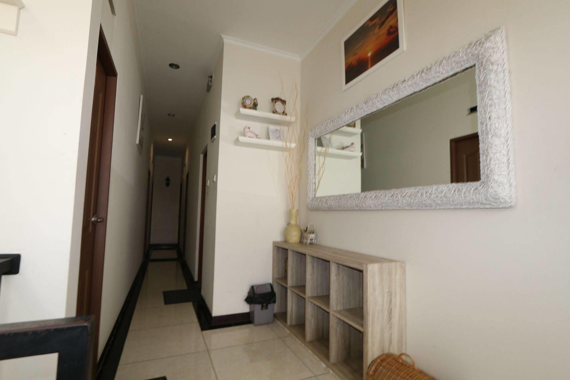 Bantal Guling Pasar Baru Otel Bandung Dış mekan fotoğraf